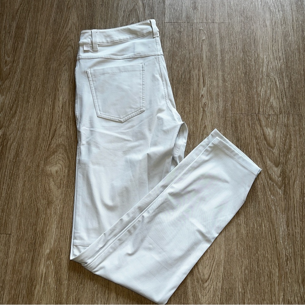 Lululemon Slim fit 5-Pocket Pant